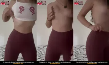 Lilithskids Kıyafetlerini Yavaşça Çıkarıyor